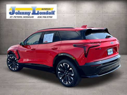 Used 2024 Chevrolet Blazer EV RS image 3