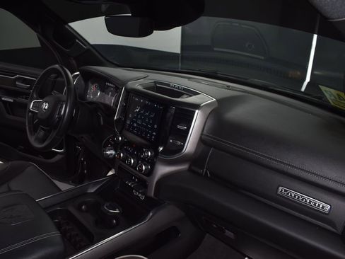 Used 2024 RAM 1500 Laramie image 37