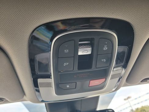Used 2023 Hyundai Santa Fe SEL Premium AWD/4WD image 22
