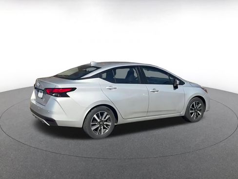 Used 2025 Nissan Versa SV image 15