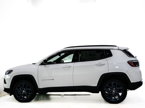 New 2026 Jeep Compass Latitude AWD/4WD image 6