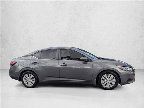 Certified 2021 Nissan Sentra S image 4