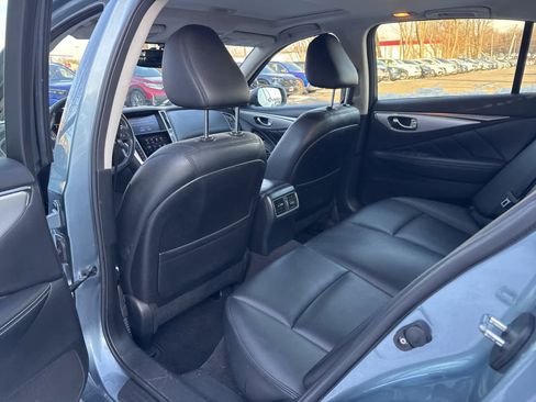 Used 2019 INFINITI Q50 Luxe w/ Essential Package (3.0T Luxe) image 9