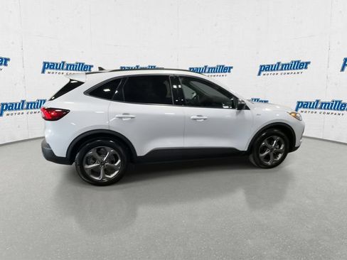 Certified 2025 Ford Escape ST-Line w/ Tech Pack #1 FWD image 12