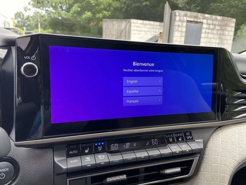Used 2025 Toyota Camry XLE w/ Premium Plus Package FWD image 24