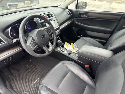 Used 2017 Subaru Outback 3.6R Limited image 9