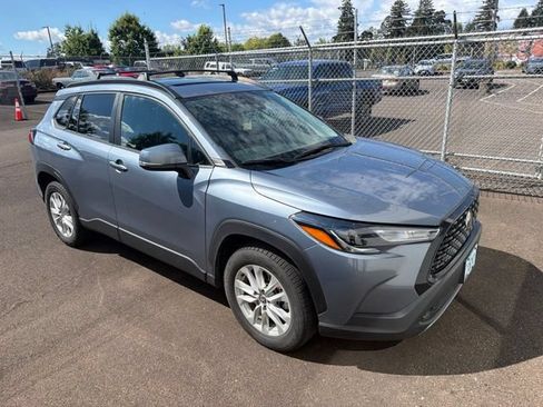 Used 2022 Toyota Corolla Cross LE w/ Moonroof Package AWD/4WD image 4