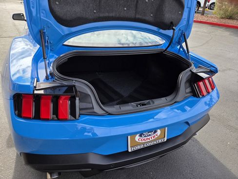 Certified 2025 Ford Mustang Coupe image 13