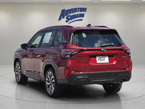 Used 2025 Subaru Forester Touring AWD/4WD image 5