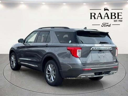 Used 2023 Ford Explorer XLT w/ Equipment Group 202A AWD/4WD image 12