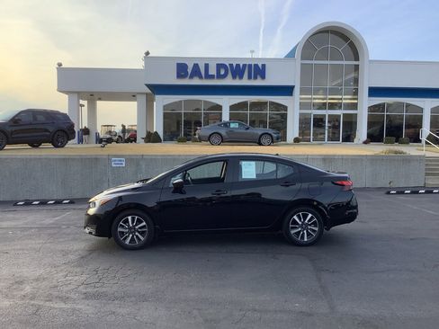 Used 2024 Nissan Versa S w/ S Plus Package image 4