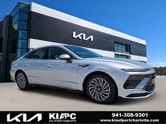 Used 2024 Hyundai Sonata Limited FWD video 1