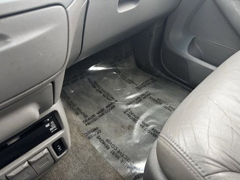 Used 2010 Honda Odyssey EX-L image 22