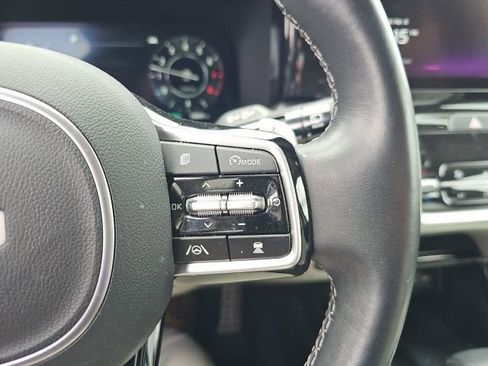 Used 2023 Kia Sorento SX image 25