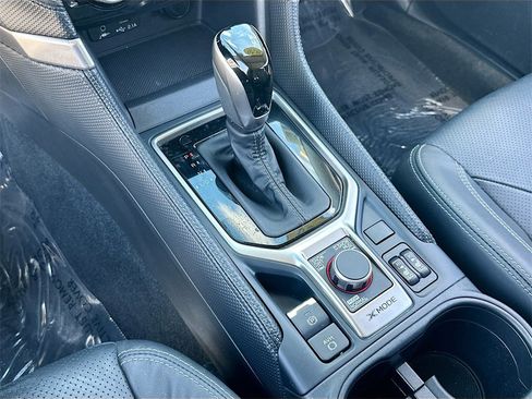 Used 2020 Subaru Forester Limited w/ Popular Package #3 image 17