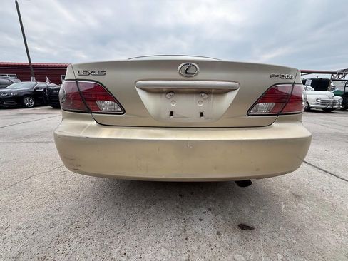 Used 2002 Lexus ES 330 image 7