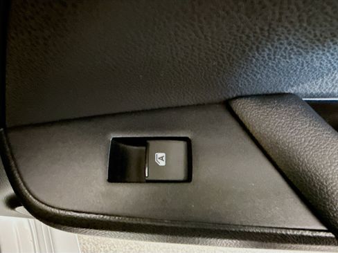 Used 2018 Toyota Prius Two w/ Prius Two Safety Plus Package image 31