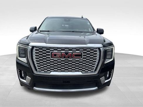 Used 2023 GMC Yukon Denali AWD/4WD image 10