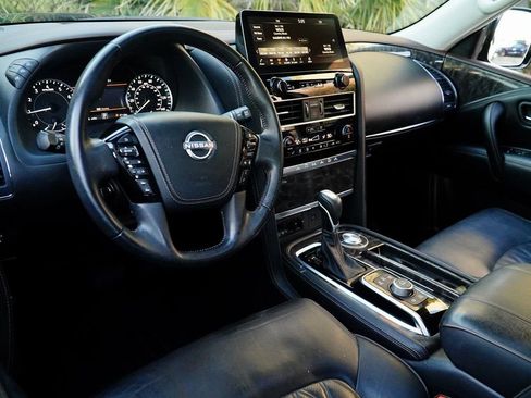 Used 2022 Nissan Armada Platinum w/ Captain's Chairs Package image 9