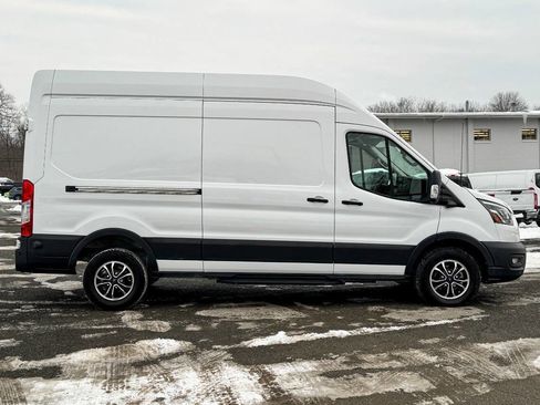 Used 2022 Ford E-Transit 148 High Roof w/ Load Area Protection Package image 2