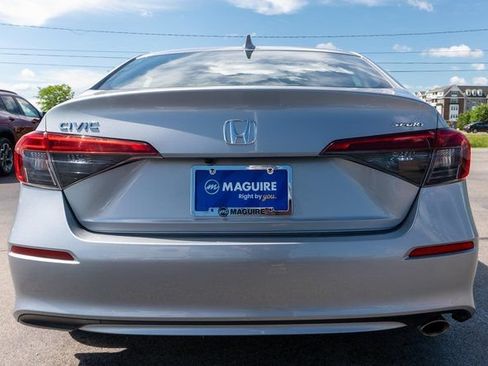 Used 2024 Honda Civic Sport image 6