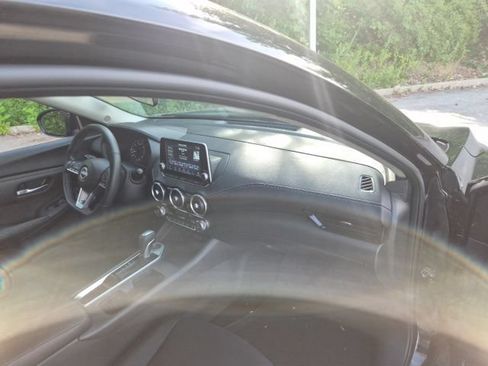 Used 2024 Nissan Sentra SV w/ All-Weather Package FWD image 9