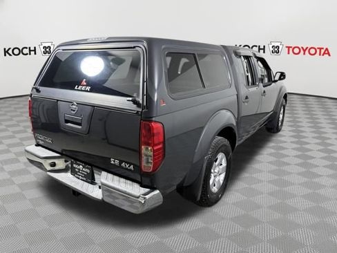 Used 2010 Nissan Frontier SE image 7