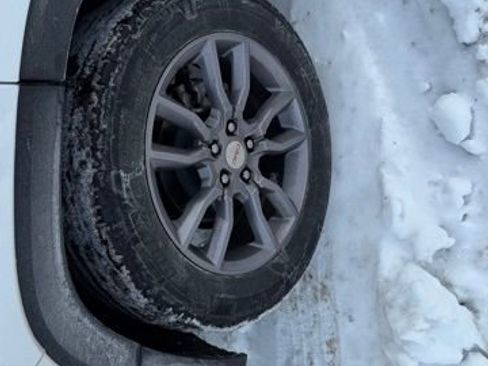 Used 2023 GMC Terrain SLT image 7