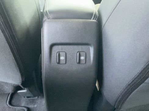 Certified 2024 Nissan Kicks SV FWD image 40