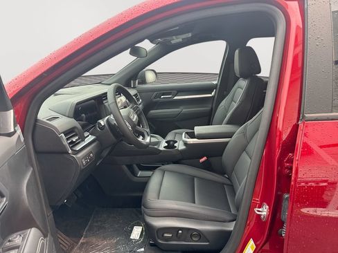 New 2027 GMC Terrain Elevation w/ Elevation Premium Package AWD/4WD image 19