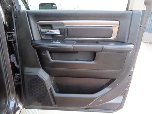 Used 2018 RAM 2500 Big Horn w/ Sport Appearance Group image 44