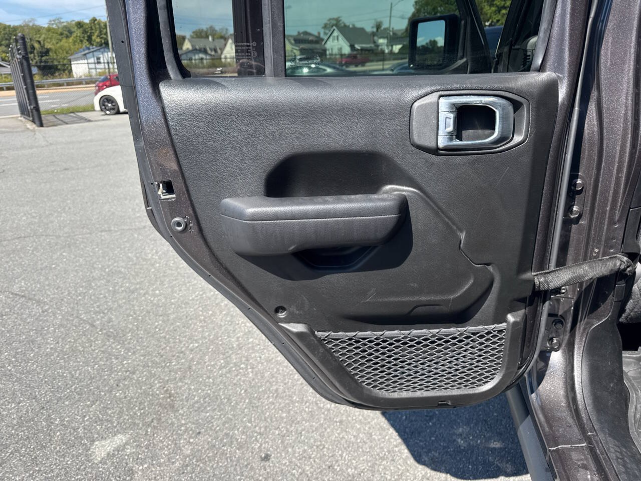 Used 2024 Jeep Wrangler Unlimited Sport AWD/4WD image 34