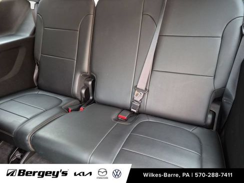 Used 2019 Chevrolet Traverse LT w/ LT Premium Package AWD/4WD image 25