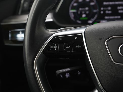Used 2021 Audi e-tron Premium Plus w/ Premium Plus Package image 25