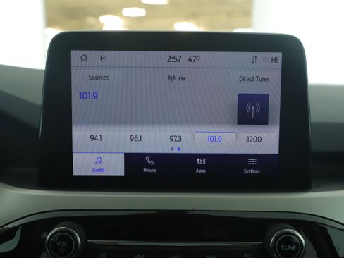 Certified 2022 Ford Escape SE w/ SE Sport Appearance Package image 8