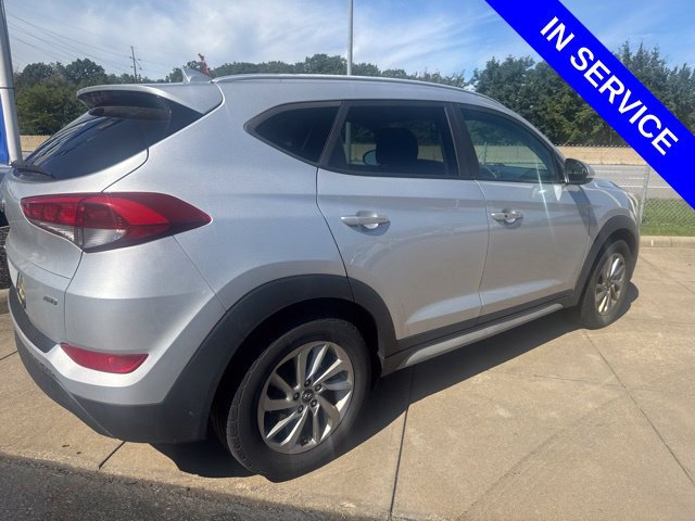 Used 2017 Hyundai Tucson SE Plus w/ Cargo Package AWD/4WD image 4