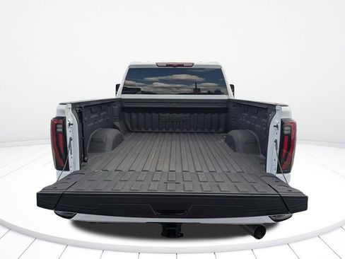 Used 2025 GMC Sierra 2500 AT4 image 12