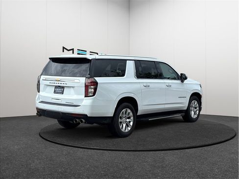Used 2021 Chevrolet Suburban Premier RWD image 9