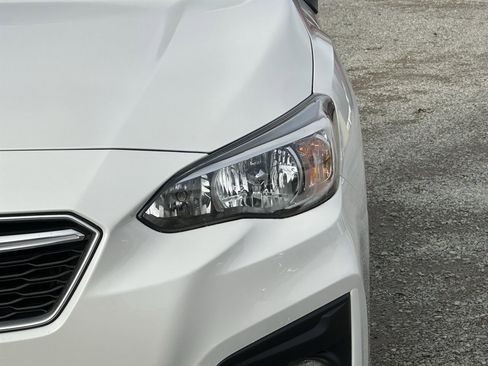 Used 2019 Subaru Impreza 2.0i Premium image 16