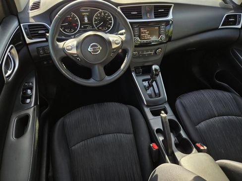 Used 2017 Nissan Sentra SV FWD image 21