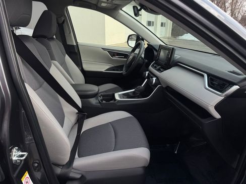 Used 2019 Toyota RAV4 XLE w/ All Weather Liner Package image 21