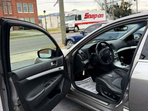 Used 2009 INFINITI G37 4dr x AWD w/ Premium Pkg image 11