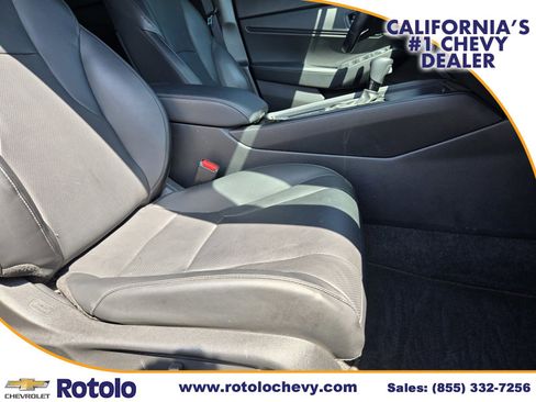 Used 2023 Honda Accord Sport image 11