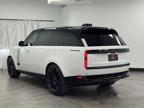 Used 2024 Land Rover Range Rover Long Wheelbase Autobiography AWD/4WD image 9