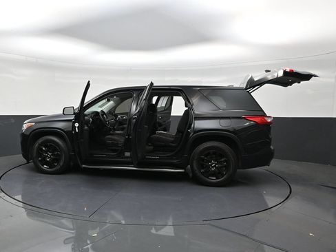 Used 2020 Chevrolet Traverse LS FWD image 31