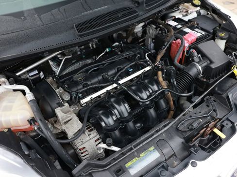 Used 2011 Ford Fiesta SE w/ Super Fuel Economy Pkg FWD image 45