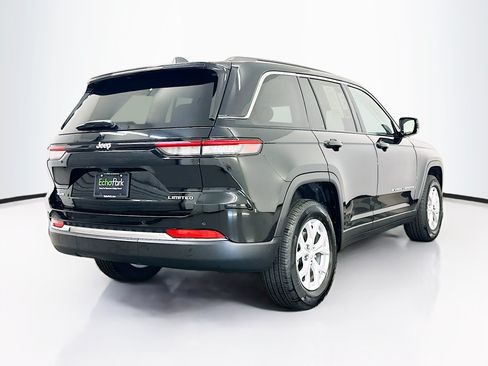 Used 2024 Jeep Grand Cherokee Limited AWD/4WD image 9