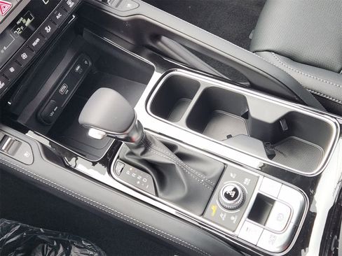 New 2025 Kia Telluride EX w/ EX Captain's Chair Package image 17