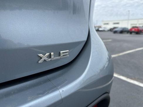 Certified 2020 Toyota Highlander XLE image 44