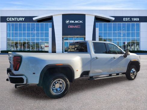 New 2026 GMC Sierra 3500 Denali image 7